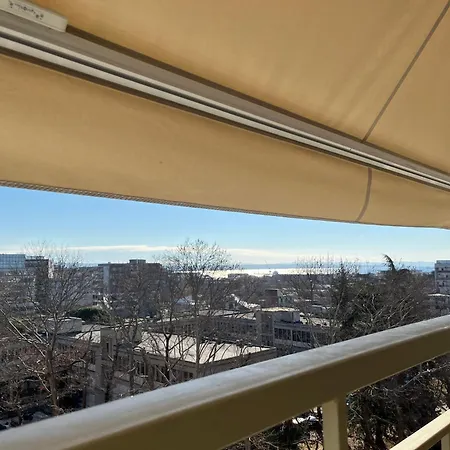 Apartament Great View Luxury Living-metro Station Salonic