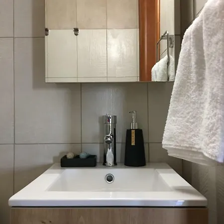 Urban Horizon-metro Station Apartament *