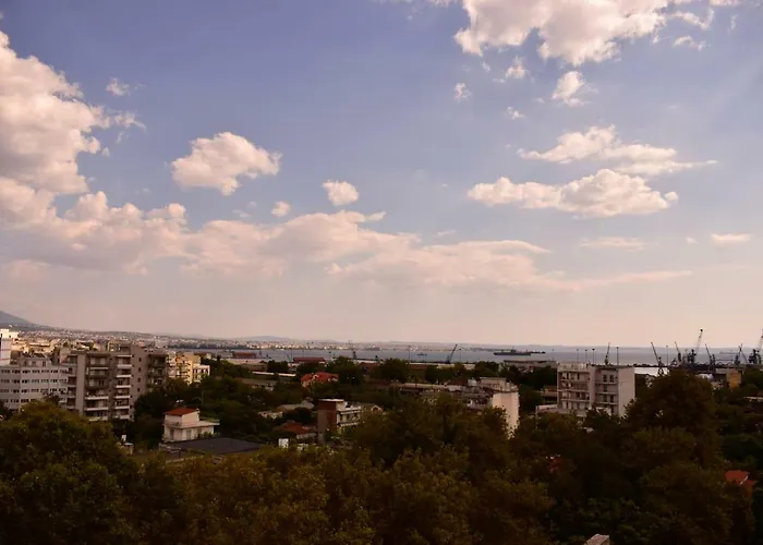 Apartment Urban Horizon-metro Station *