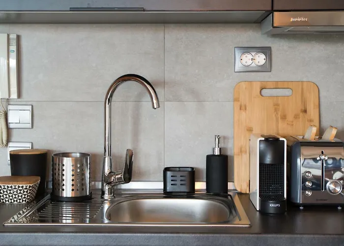 Urban Horizon-metro Station *