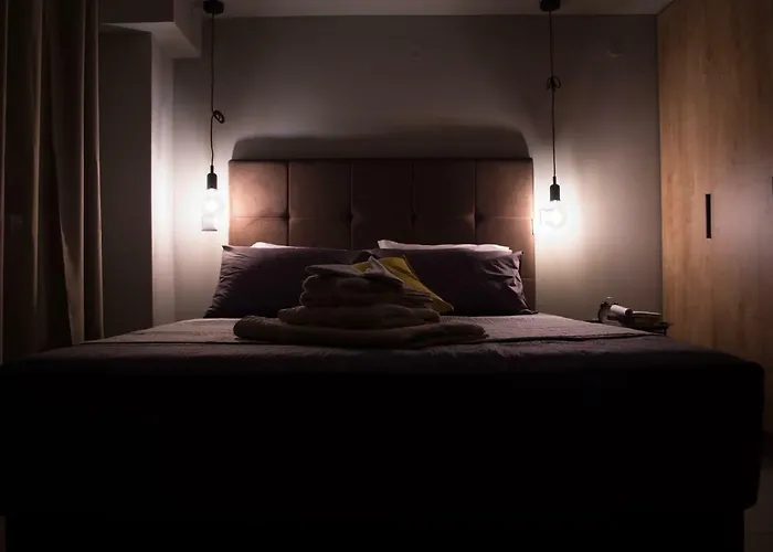 Apartment Urban Horizon-metro Station