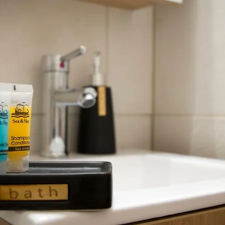 Urban Horizon-metro Station *