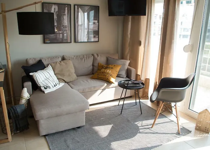 Urban Horizon-metro Station